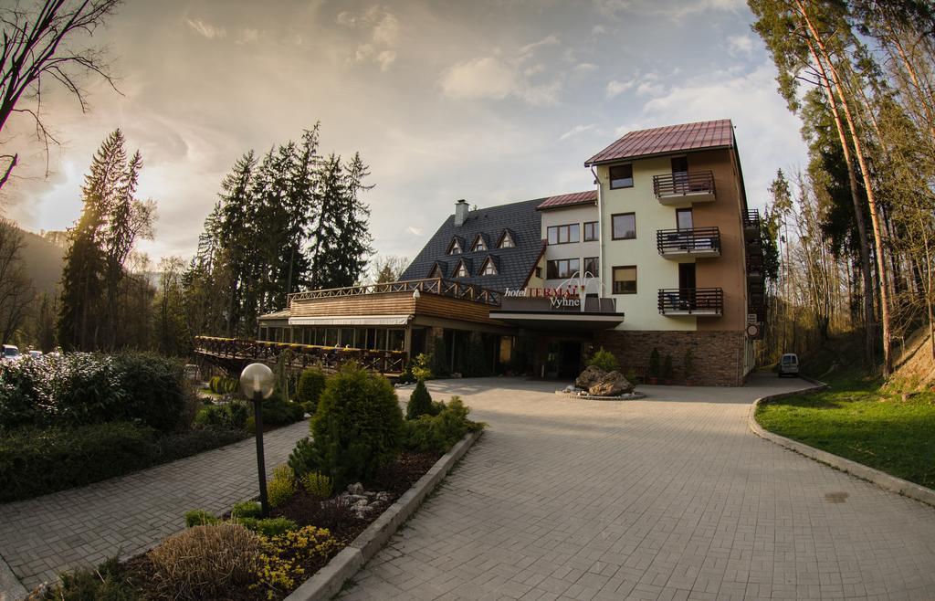Hotel Termal ヴィフネ エクステリア 写真